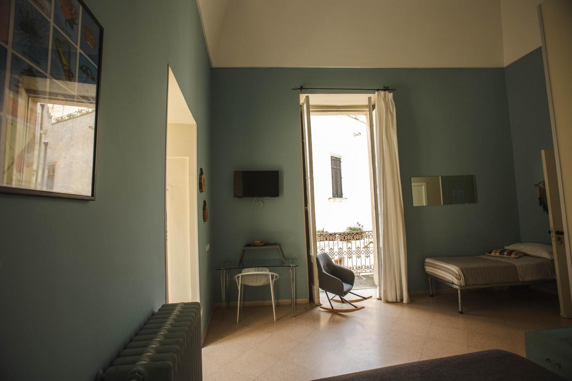 4 Balconi Rooms-boutique Bed and breakfast Lecce