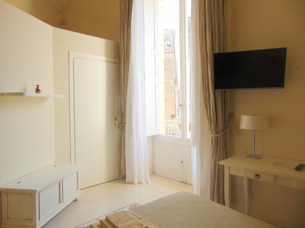 4 Balconi Rooms-boutique Bed and breakfast *